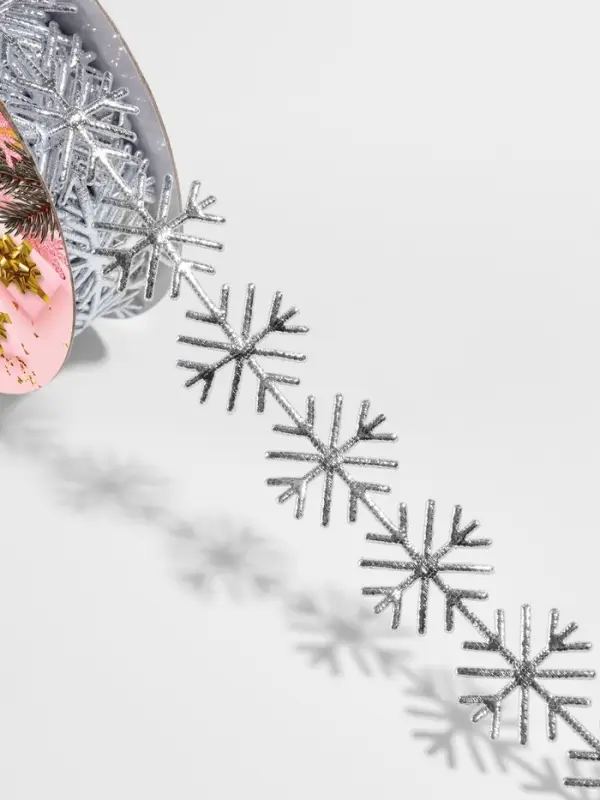 Лента декоративная фигурная 22мм*10±0,5ярд(9,1м±0,5м) фигурные снежинки серебряный АУ