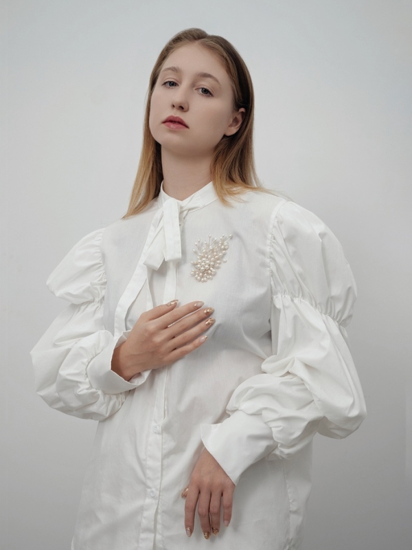 Брошь Брошь "Цветок" с жемчугом, цвет белый в золоте