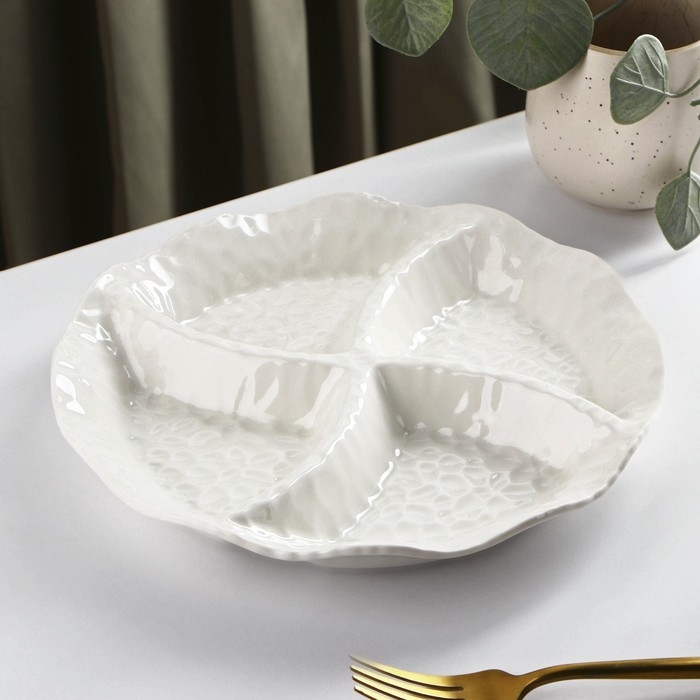 Менажница керамическая 4 ячейки «Воздушность», 24×3,5 см, цвет белый Менажница керамическая 4 ячейки «Воздушность», 24×3,5 см, цвет белый