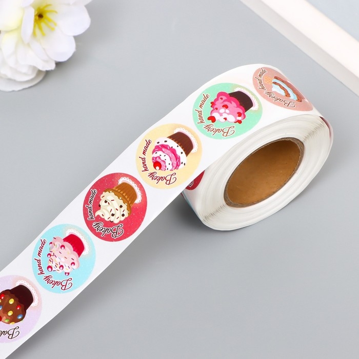 Наклейка бумага Наклейка бумага "Домашняя выпечка" d=2,5 см 500 шт в рулоне 3х6х6 см