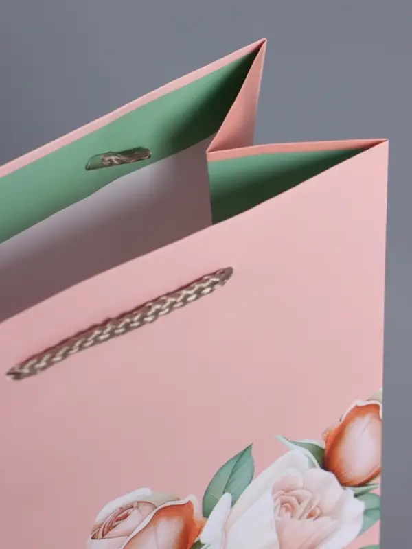 Пакет подарочный ламинированный "Улыбайся" 18 х 22,3 х 10 см