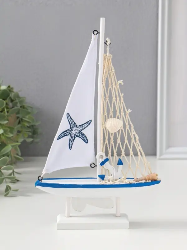 Сувенир дерево "Парусник с морской звездой на парусе" бело-синий 16,5х4,5х27,5 см