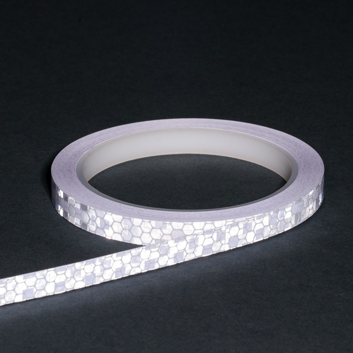 Светоотражающая лента, самоклеящаяся, белая, 1 см х 8 м Светоотражающая лента, самоклеящаяся, белая, 1 см х 8 м