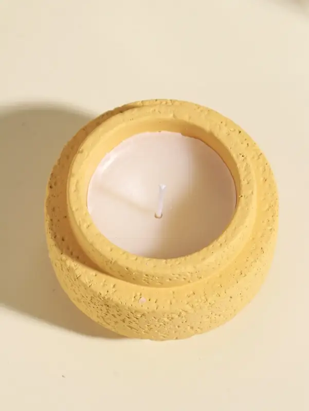 Свеча в подсвечнике вулканическом &laquo;Цилиндры&raquo;, жёлтая, 8.1&times;8.1&times;5.4 см