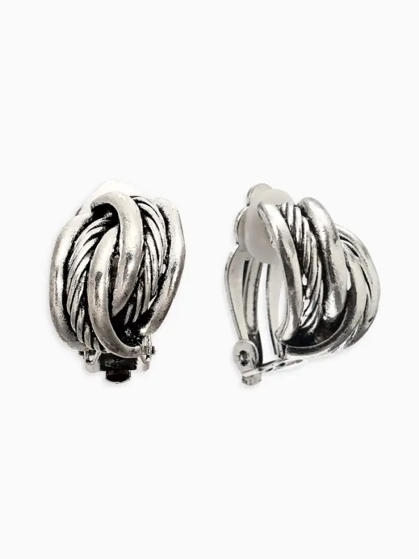 Серьги клипсы для ушей QF &laquo;Узел&raquo;, цвет чернёное серебро