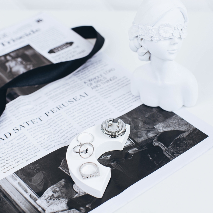 Подставка для украшений универсальная «Радуга», 11×6×1 см, цвет белый