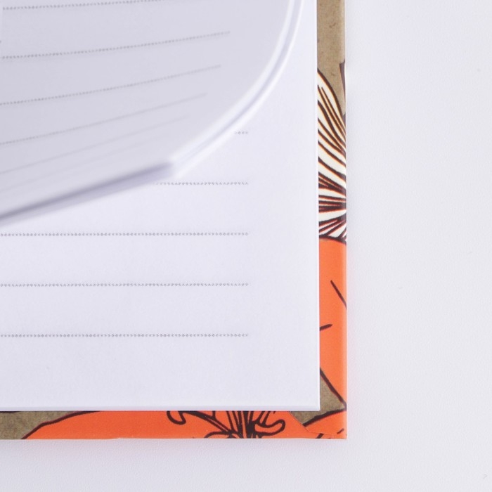 Ежедневник в подарочной коробке «Любимому учителю», формат А5, 80 листов, твердая обложка Ежедневник в подарочной коробке «Любимому учителю», формат А5, 80 листов, твердая обложка