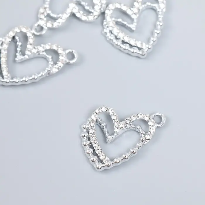 Декор для творчества металл, стразы "Два сердечка" серебро 2х2 см Декор для творчества металл, стразы "Два сердечка" серебро 2х2 см