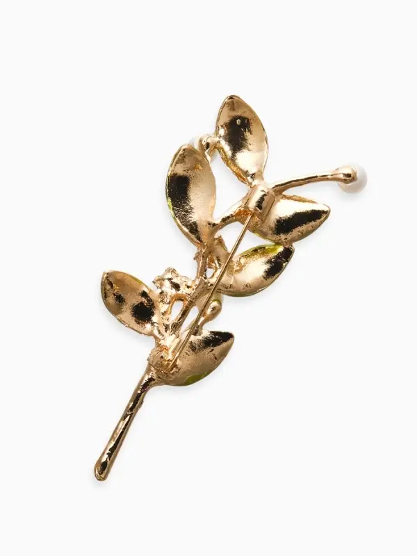 Брошь Брошь "Веточка с жемчугом", цвет бело-зелёный в золоте