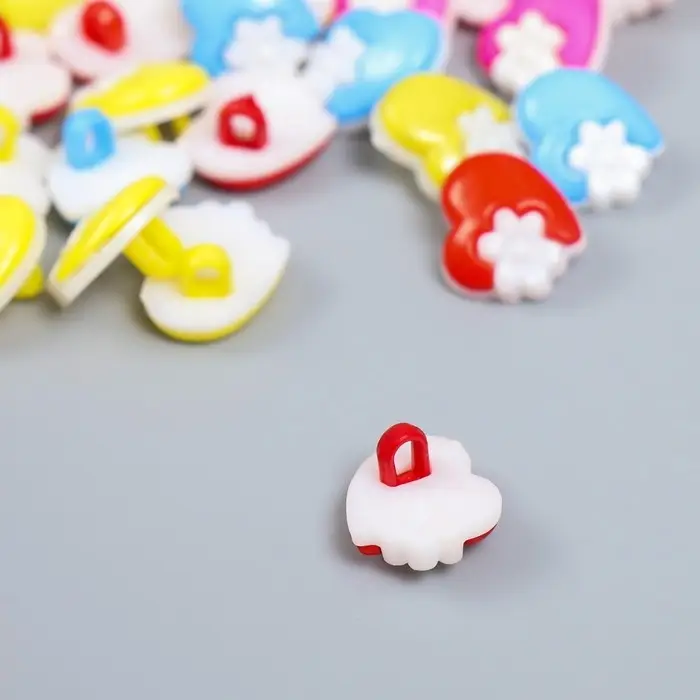 Декоративные пуговицы набор 30 шт. «Арт Узор. Сердечко с цветочком», пластик, 1.4×1.4 см, МИКС