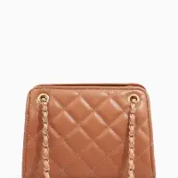 Сумка-клатч на молнии, на длинной цепочке, со стёжкой, бежевая