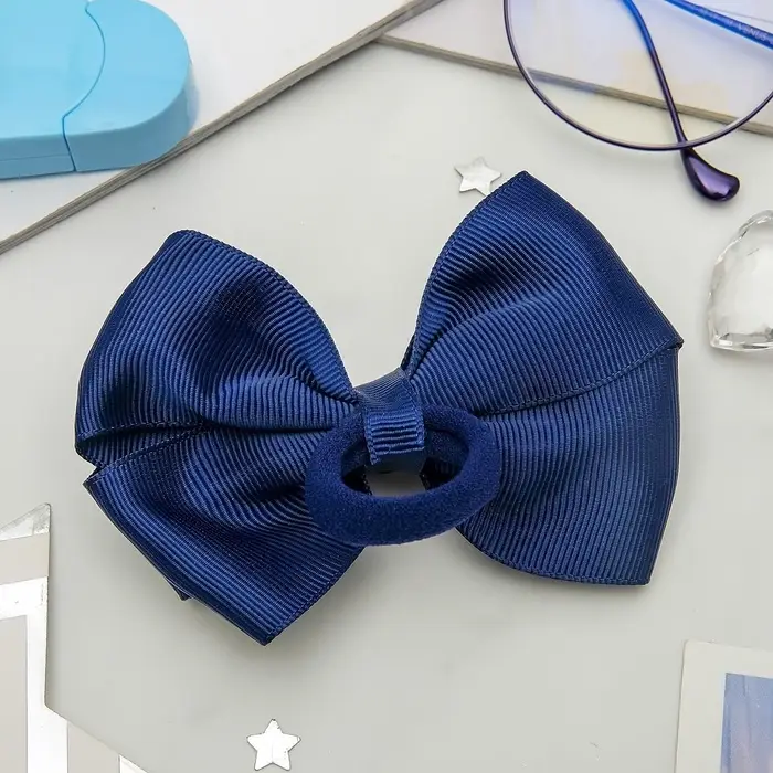 Бант для волос на резинке &laquo;Школьница&raquo;, ромашка классик, 11 см, синий