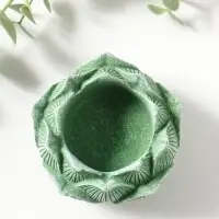 Сувенир полистоун "Лотос и маленький Будда" зелёный 7,5х7,5х9,5 см