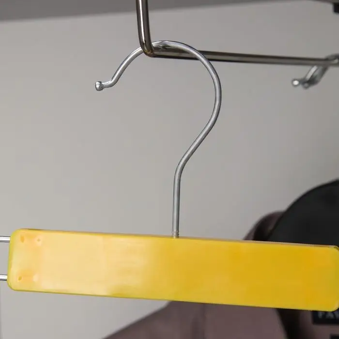 Плечики для брюк и юбок с зажимами, 23×13 см, цвет жёлтый Плечики для брюк и юбок с зажимами, 23×13 см, цвет жёлтый