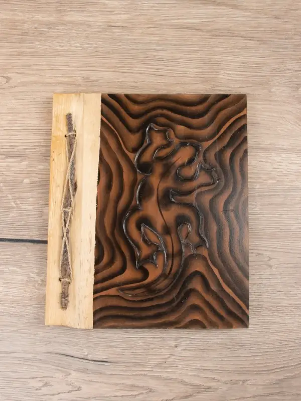 Фотоальбом "Ящерица" 10 листов, 23х27х2 см, цв. коричневый