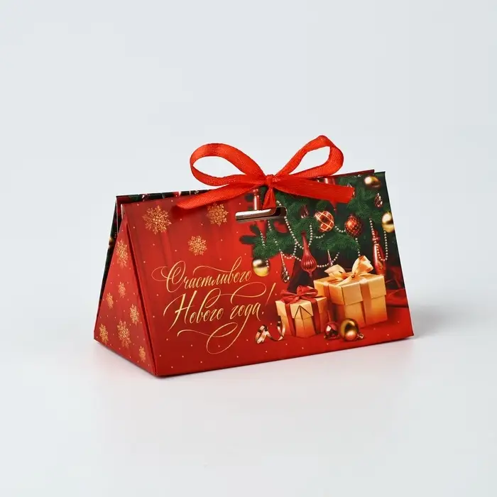 Бонбоньерка новогодняя «Новогодняя классика », 10 х 5.5 х 5.5 см Бонбоньерка новогодняя «Новогодняя классика », 10 х 5.5 х 5.5 см