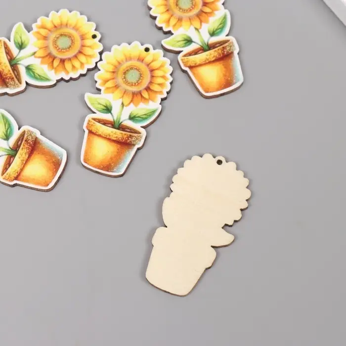 Декор для творчества дерево Декор для творчества дерево "Подсолнух в горшке" 4,6х2,5х0,3 см