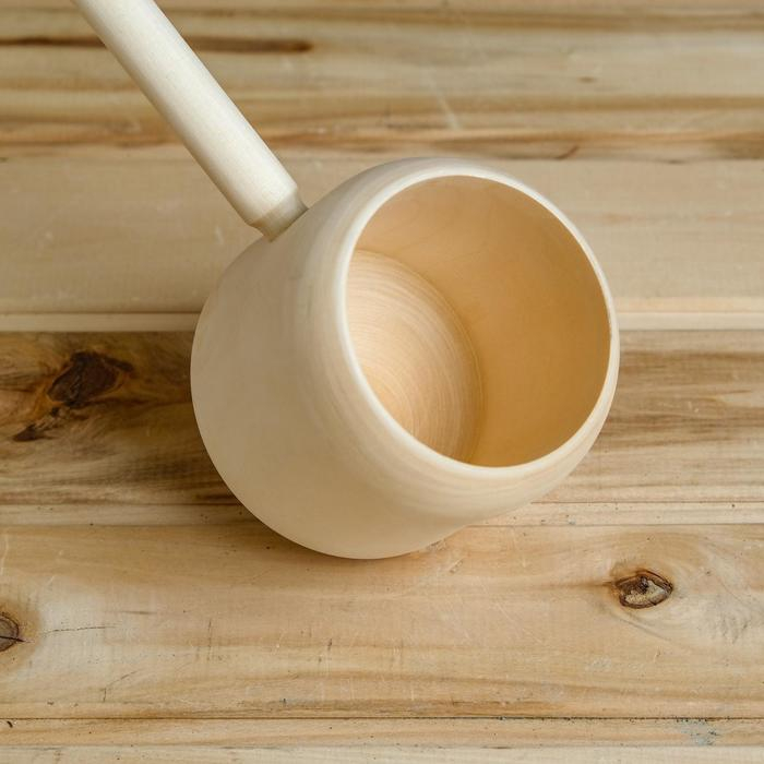 Ковш для бани точёный из липы, 0,5 л, округлый (форма цилиндр) Ковш для бани точёный из липы, 0,5 л, округлый (форма цилиндр)