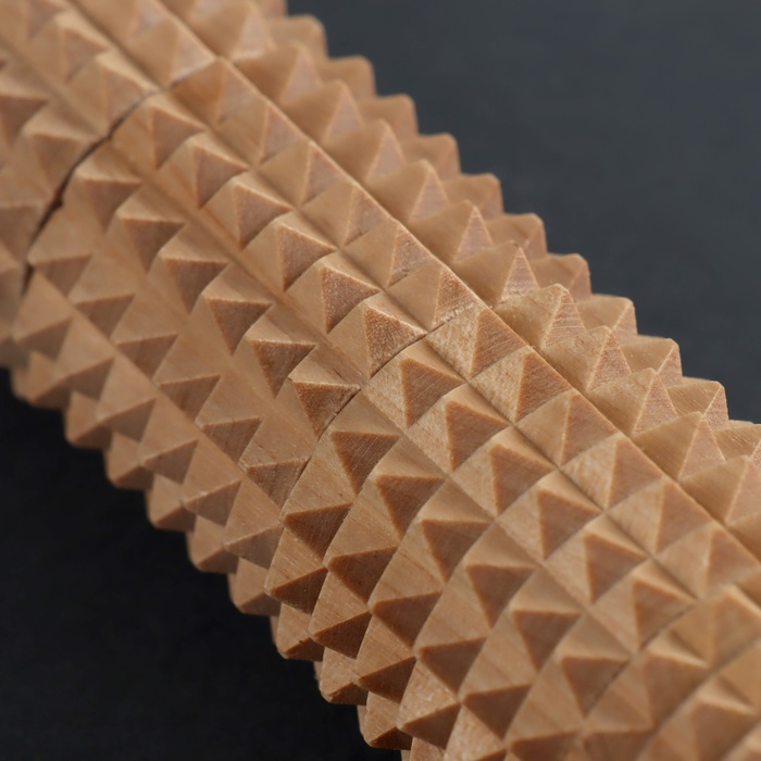 Массажёр «Скалка» для спины, d = 4 × 42 см, деревянный, с шипами Массажёр «Скалка» для спины, d = 4 × 42 см, деревянный, с шипами