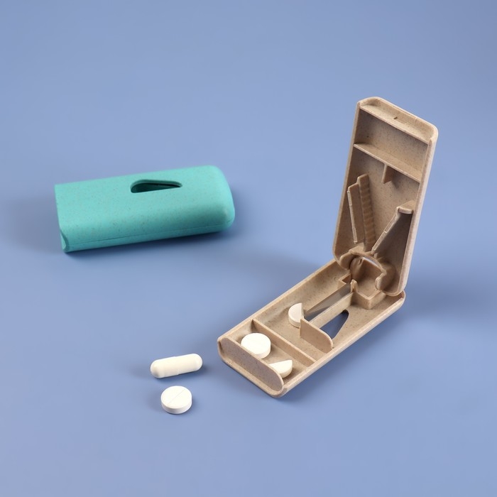 Таблетница с делителем, 8 × 4 × 1,5 см, 1 секция, цвет МИКС Таблетница с делителем, 8 × 4 × 1,5 см, 1 секция, цвет МИКС