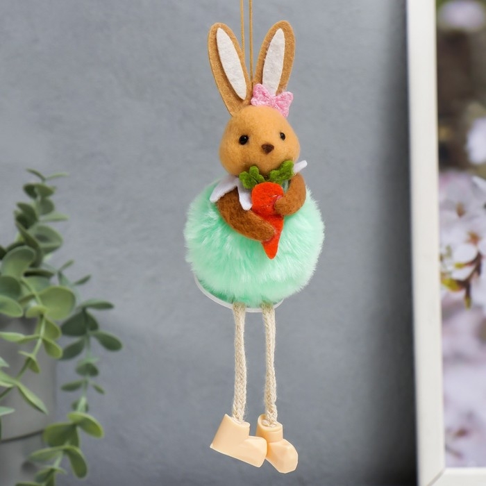 Сувенир Сувенир "Зайчишка в меховой шубке с морковкой" МИКС 6х12 см