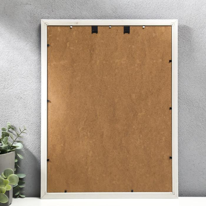 Фоторамка пластик 30х40 см Фоторамка пластик 30х40 см "Золотая спираль на белом" 42,7х32,7 см