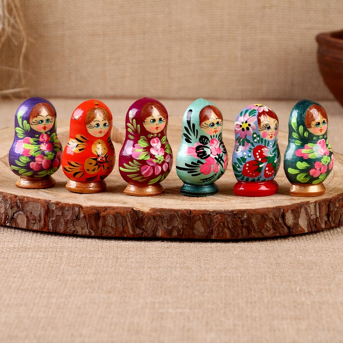 Магнит  Магнит "Матрёшка", 6х4 см, ручная роспись, микс