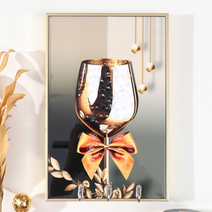 Ключница пластик, МДФ 3 крючка Ключница пластик, МДФ 3 крючка "Праздничный бокал" стразы, золото 19,3х1,8х29 см