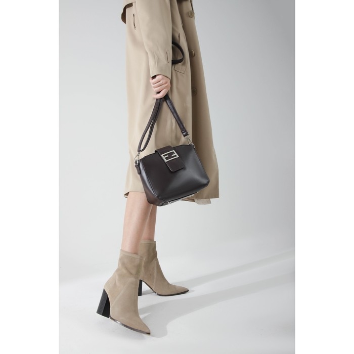 Сумка кросс-боди, отдел на молнии, наружный карман, цвет коричневый Сумка кросс-боди, отдел на молнии, наружный карман, цвет коричневый