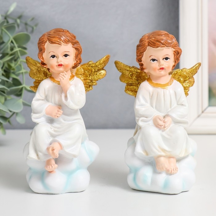 Сувенир полистоун Сувенир полистоун "Ангел в тоге на облаке, золотые крылья" МИКС 8х7х13,5 см