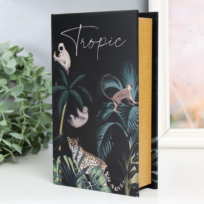 Сейф-книга дерево кожзам  Сейф-книга дерево кожзам "Звери в тропиках" 21х13х5 см