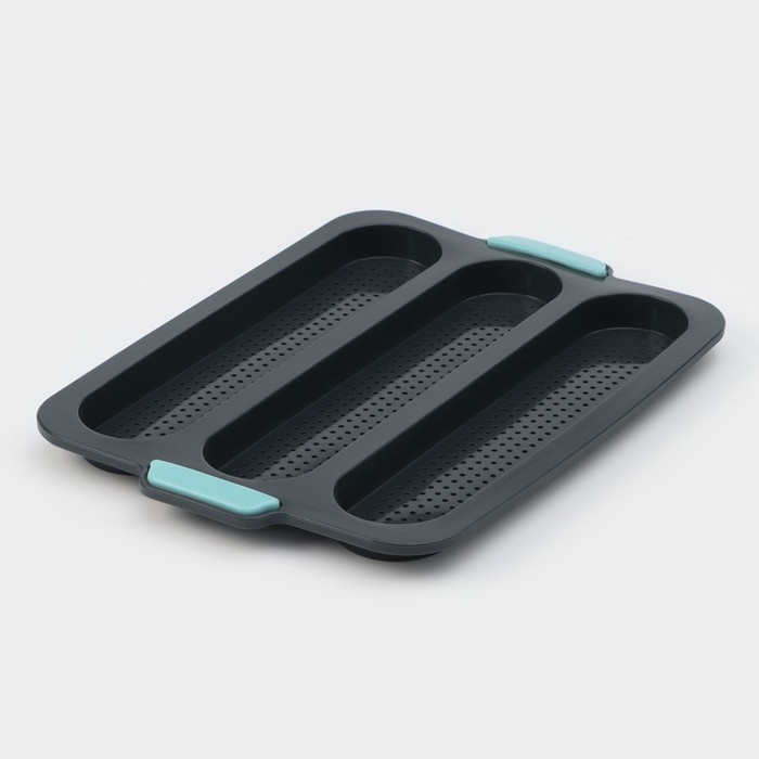 Форма для выпечки с перфорацией «Багет», силикон, 34,5×24×2,2 см, 3 ячейки (28×6×2 см), цвет серый Форма для выпечки с перфорацией «Багет», силикон, 34,5×24×2,2 см, 3 ячейки (28×6×2 см), цвет серый