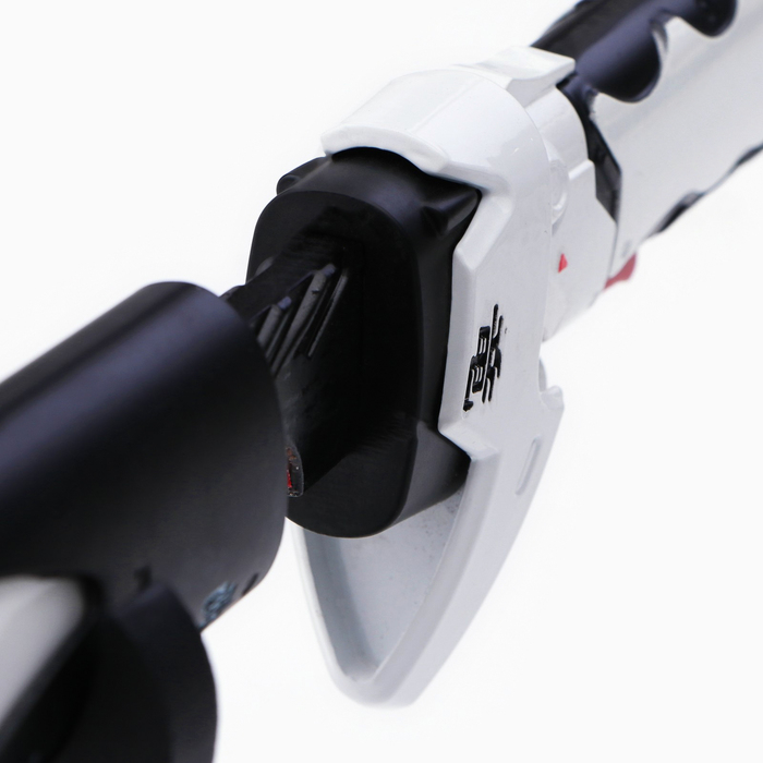 Сувенирное оружие Сувенирное оружие "Катана Гэндзи" 104 см, клинок 68 см, на подставке, белая