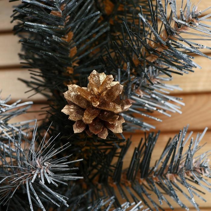 Венок  Венок " Зимняя сказка (с золотыми  шишками) 45 см