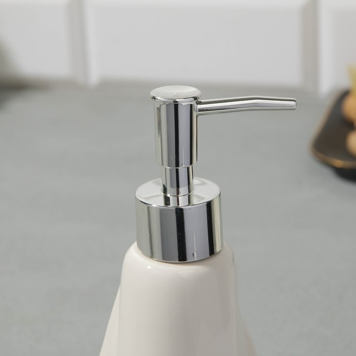 Набор: дозатор, стакан, мыльница «Белый» Набор: дозатор, стакан, мыльница «Белый»