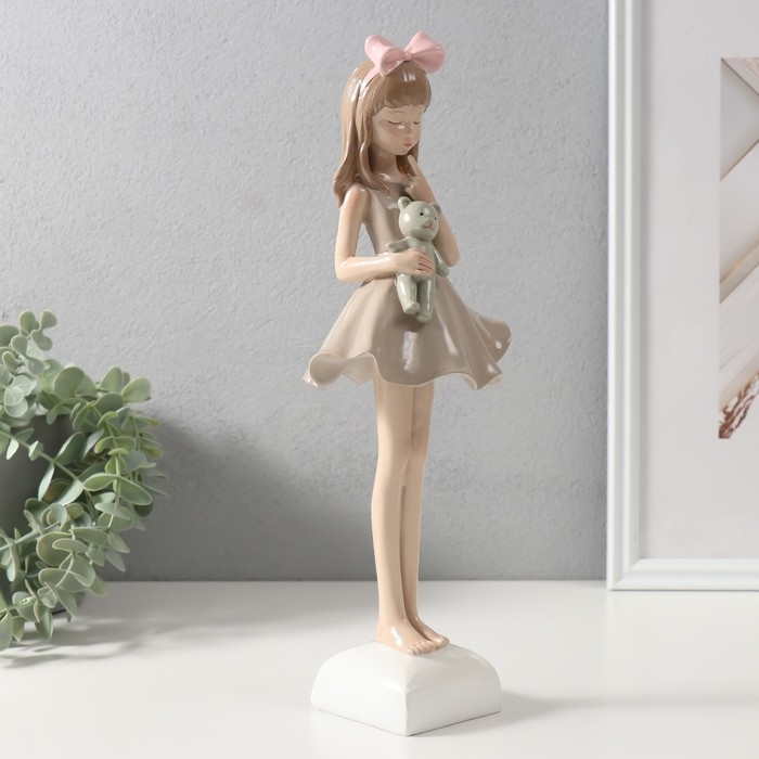 Сувенир полистоун Сувенир полистоун "Малышка в платье с мишкой в руках" 12,2х9,4х32,3 см