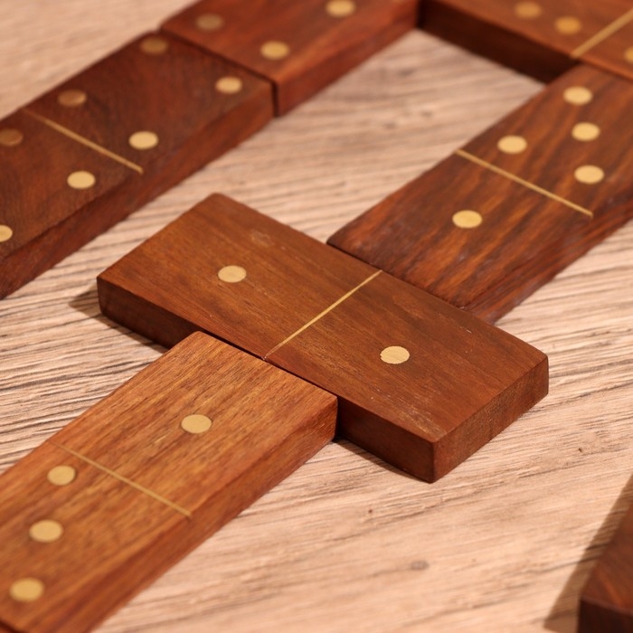 Игра настольная 4в1 (шахматы + домино + шашки + кубики), доска 35х35 см, дерево шишам Игра настольная 4в1 (шахматы + домино + шашки + кубики), доска 35х35 см, дерево шишам