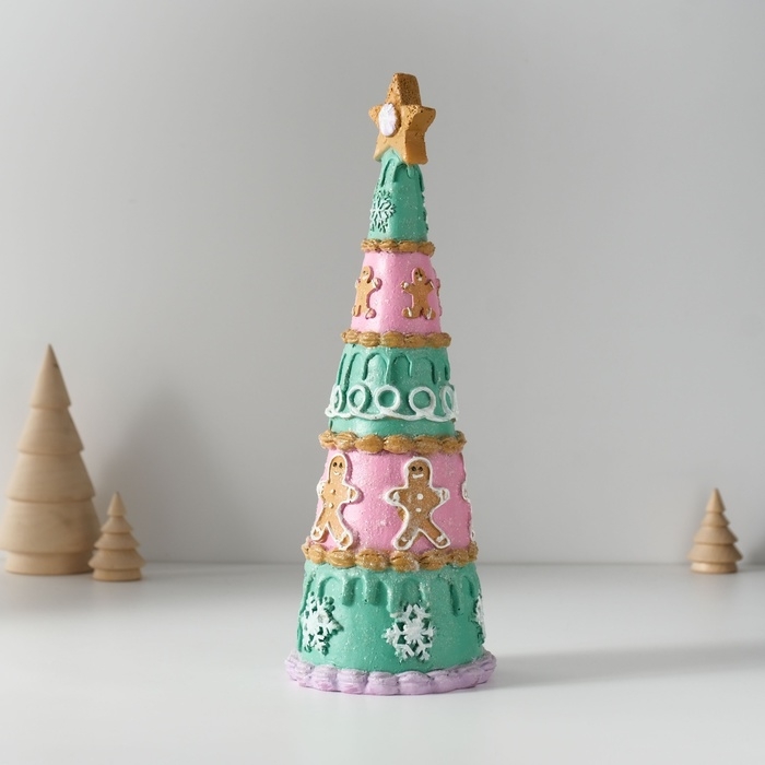 Сувенир полистоун  Сувенир полистоун "Ёлочка глазированная с пряничкой" 9х8,5х25 см