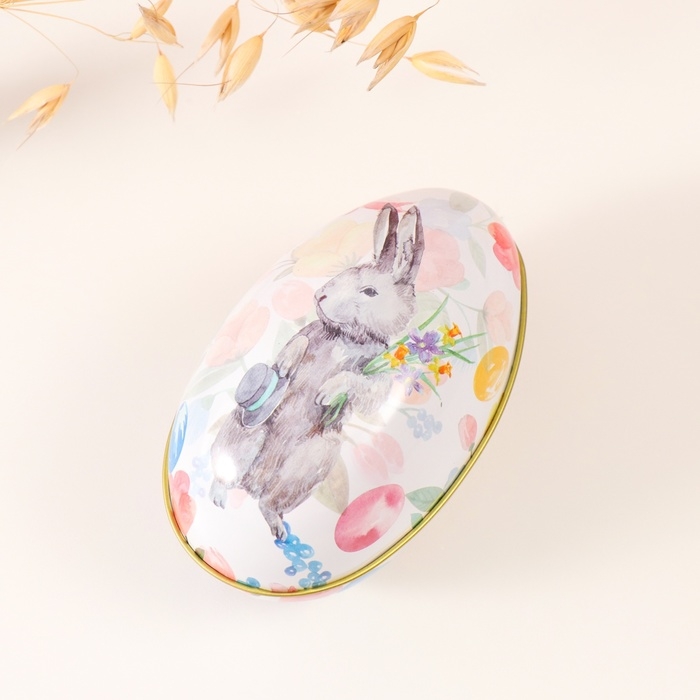 Шкатулка металл яйцо  Шкатулка металл яйцо "Пасхальный зайка с букетом и шляпой" 7х6,5х11 см