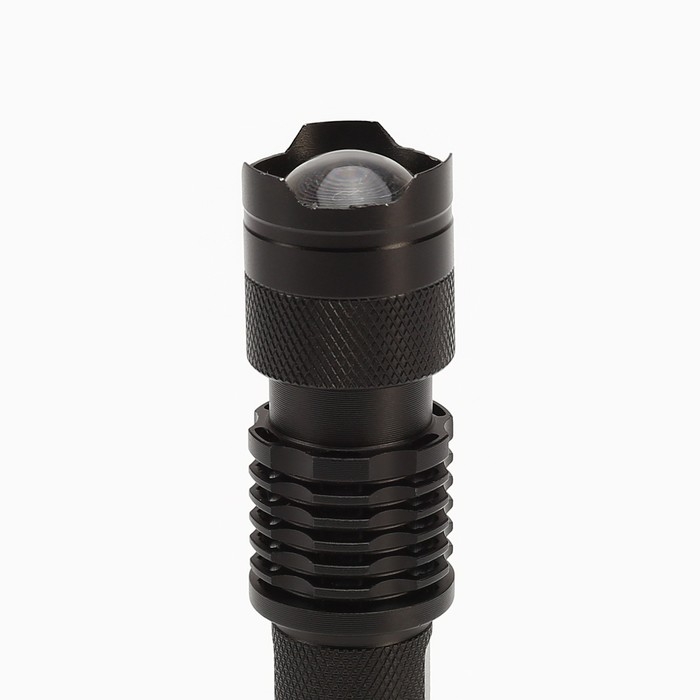 Фонарь ручной, 3 Вт, LED, zoom, дальность луча 200 м, AA, 2.5 x 9.1 см Фонарь ручной, 3 Вт, LED, zoom, дальность луча 200 м, AA, 2.5 x 9.1 см