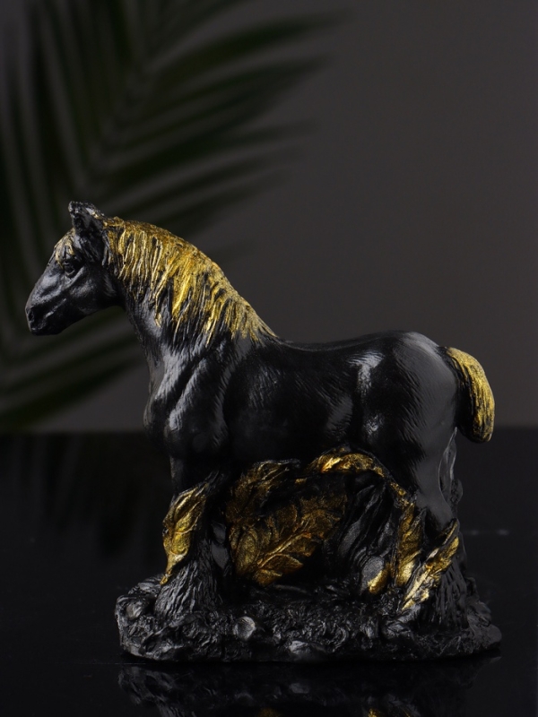 Фигура  Фигура "Конь в  траве" 12х14х6 см, черный с позолотой