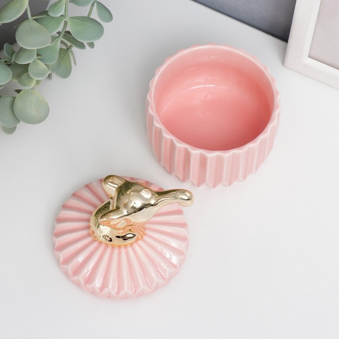 Шкатулка керамика Шкатулка керамика "Золотой слонёнок" розовый рельеф 12х8,2х8,2 см