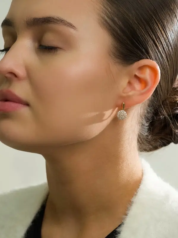 Серьги со стразами &laquo;Магма&raquo;, диск, белые в золоте