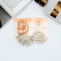 Заколка - автомат для волос &laquo;Гелая&raquo;, бантик, 9 см, серебристо-белая