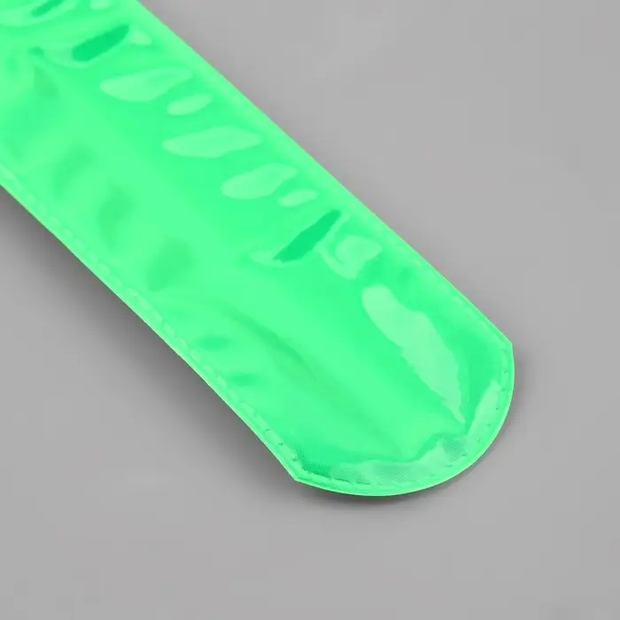 Светоотражающий слэп-браслет, самофиксирующийся, 22 × 3 см, цвет МИКС Светоотражающий слэп-браслет, самофиксирующийся, 22 × 3 см, цвет МИКС