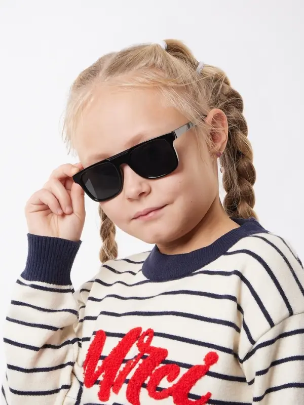 Очки солнцезащитные детские OneSun, uv 400, 13&times;12.4&times;3.9 см, линза 3.5&times;4.5 см, черные