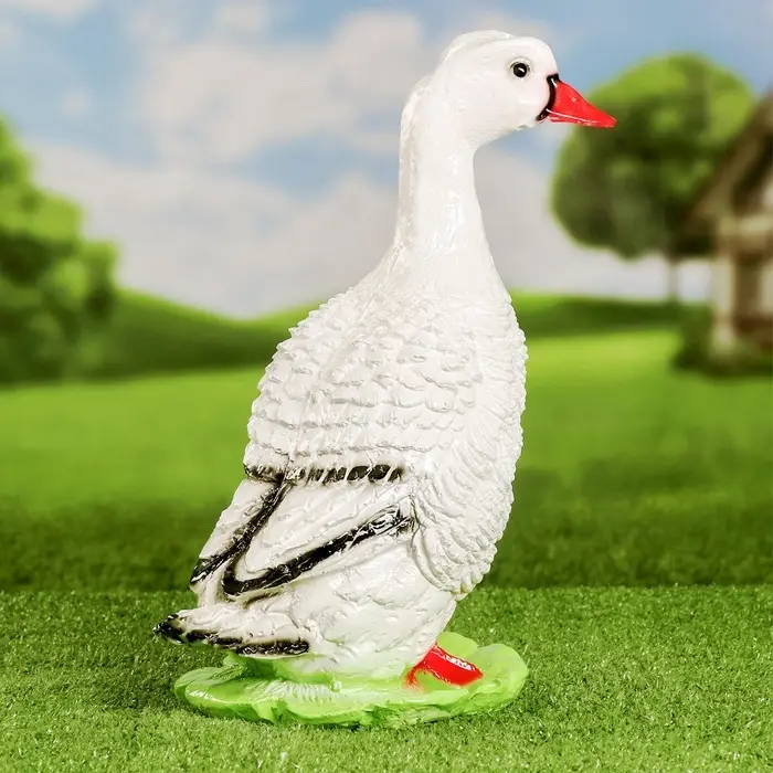 Садовая фигура из гипса &laquo;Московская утка&raquo;, 37&times;17&times;21 см