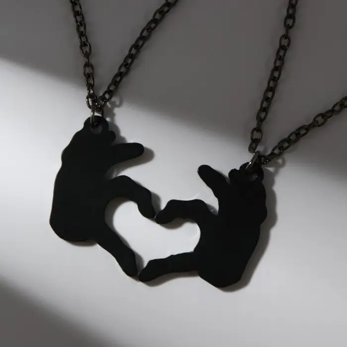 Подвеска на цепочке на Хэллоуин «Греши» Подвеска на цепочке на Хэллоуин «Греши»