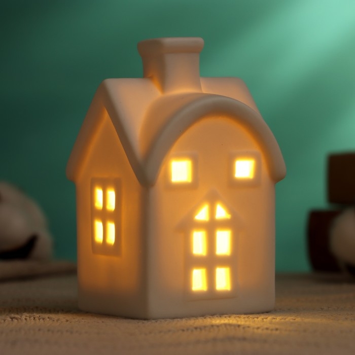 Фигура с подсветкой  Фигура с подсветкой "Домик" 6х6х10см, 2/LR41