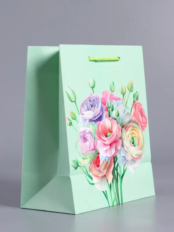 Пакет подарочный "Весенний букет" ламинированный 18 х 22,3 х 10 см